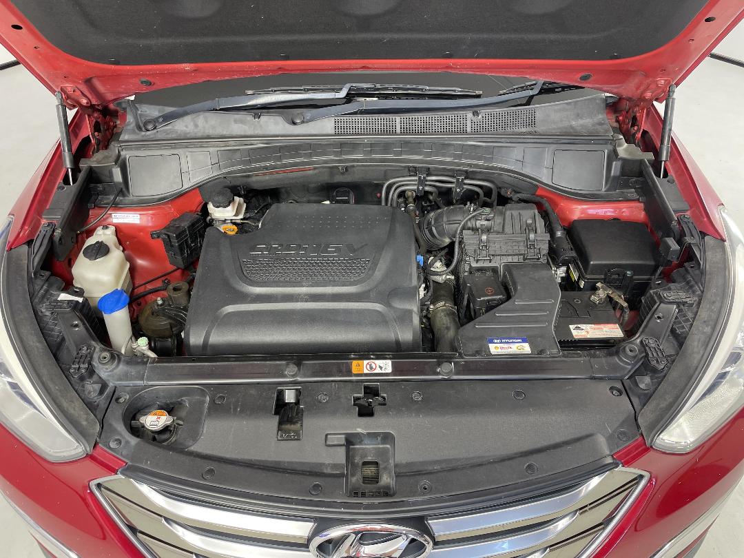 Photo '13' of Hyundai Santa FE