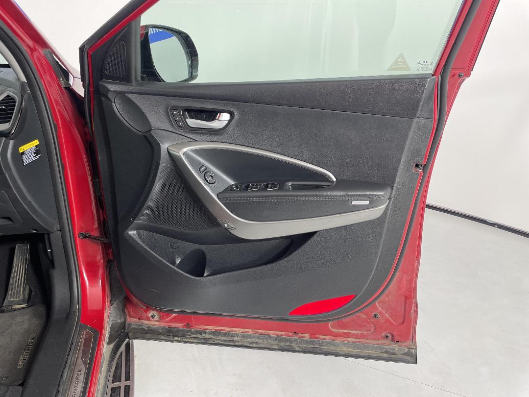 Photo '15' of Hyundai Santa FE