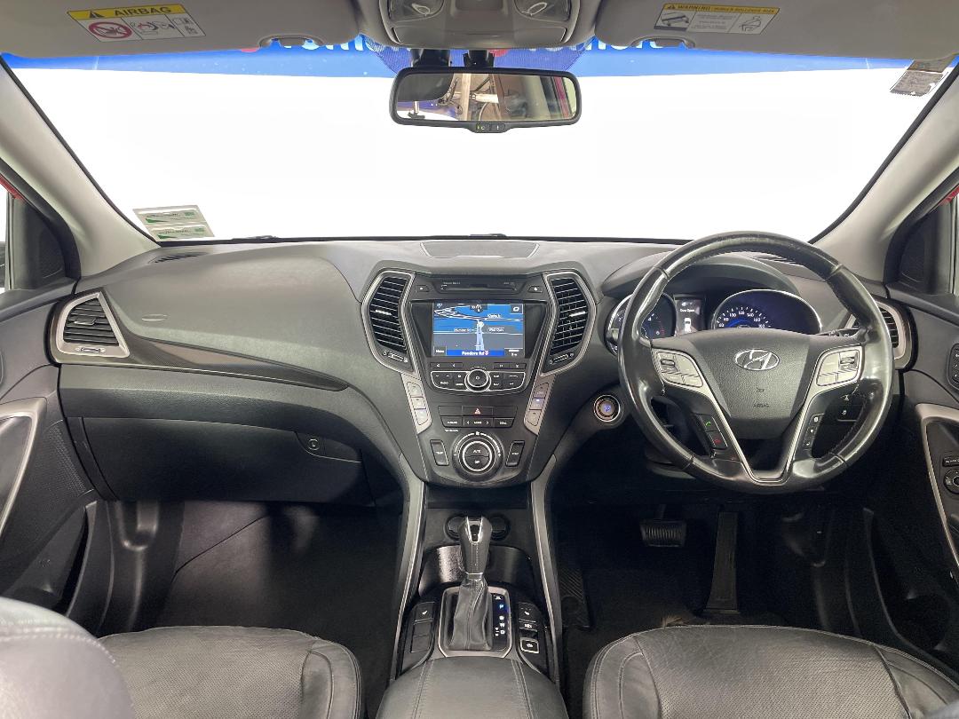 Photo '17' of Hyundai Santa FE