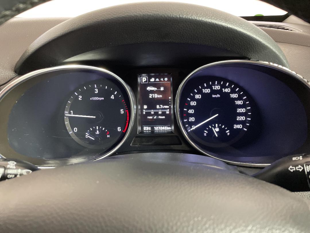 Photo '21' of Hyundai Santa FE