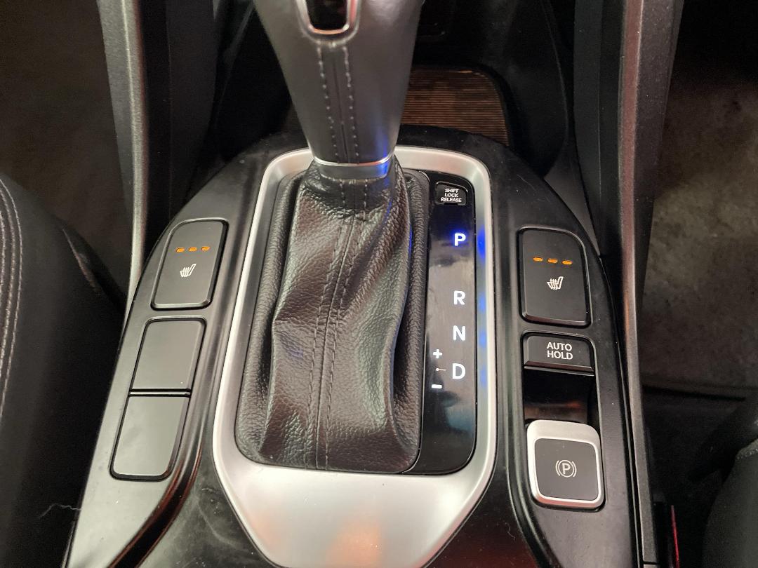 Photo '32' of Hyundai Santa FE