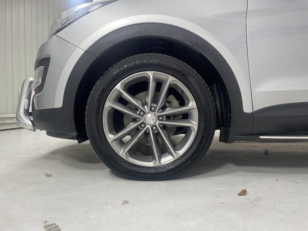 Photo '10' of Hyundai Santa FE