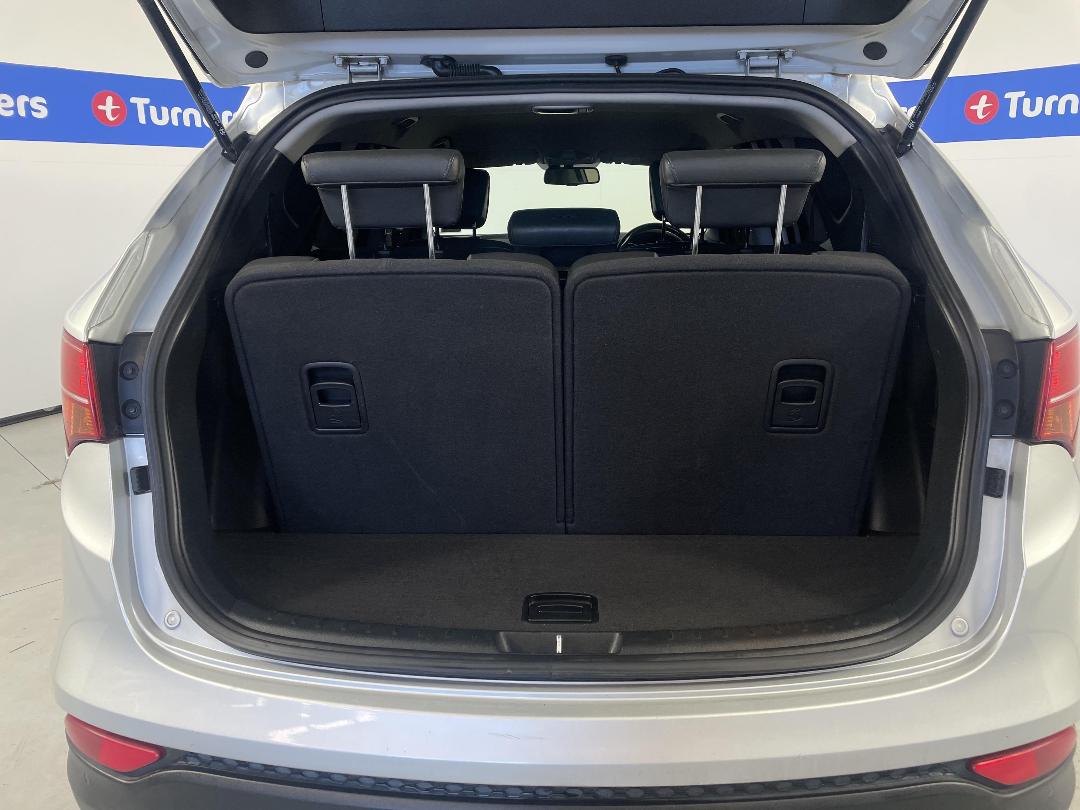 Photo '14' of Hyundai Santa FE