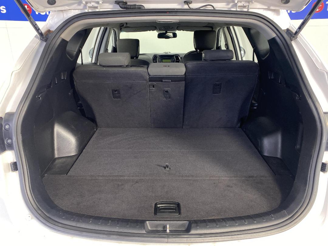 Photo '14' of Hyundai Santa FE