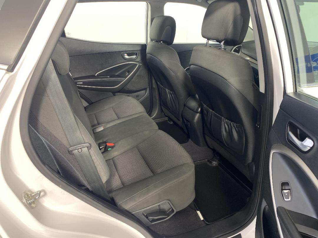 Photo '20' of Hyundai Santa FE