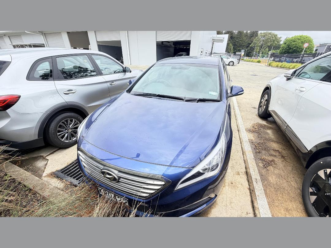 Photo '7' of Hyundai Sonata Photo '7' of Hyundai Sonata