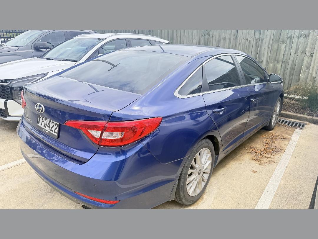 Photo '8' of Hyundai Sonata Photo '8' of Hyundai Sonata