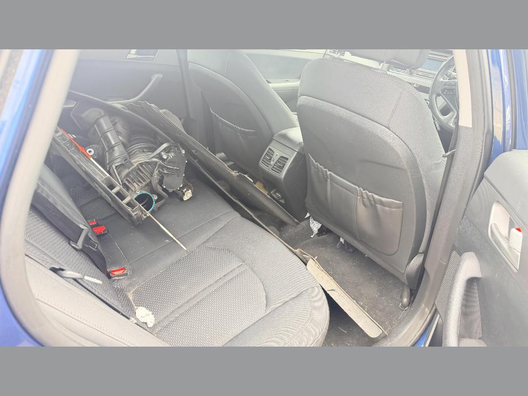 Photo '12' of Hyundai Sonata Photo '12' of Hyundai Sonata