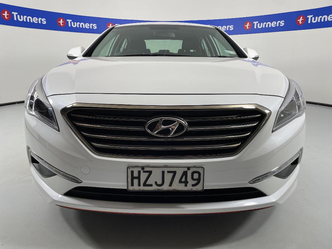 Photo '2' of Hyundai Sonata Photo '2' of Hyundai Sonata