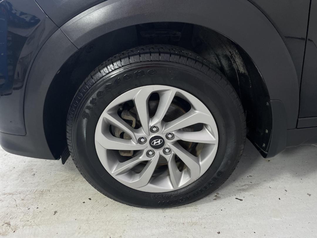 Photo '10' of Hyundai Tucson Photo '10' of Hyundai Tucson