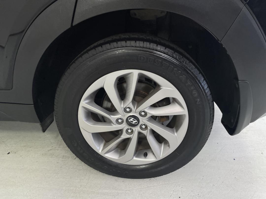 Photo '11' of Hyundai Tucson Photo '11' of Hyundai Tucson