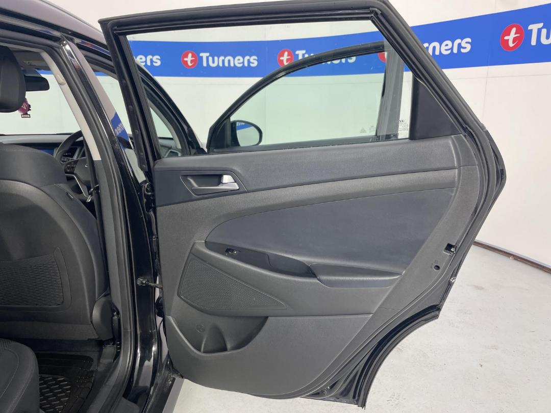 Photo '19' of Hyundai Tucson Photo '19' of Hyundai Tucson