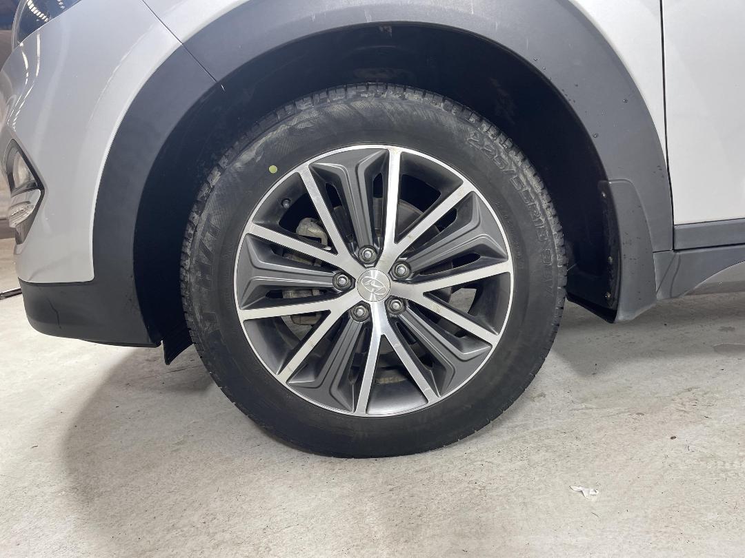 Photo '10' of Hyundai Tucson