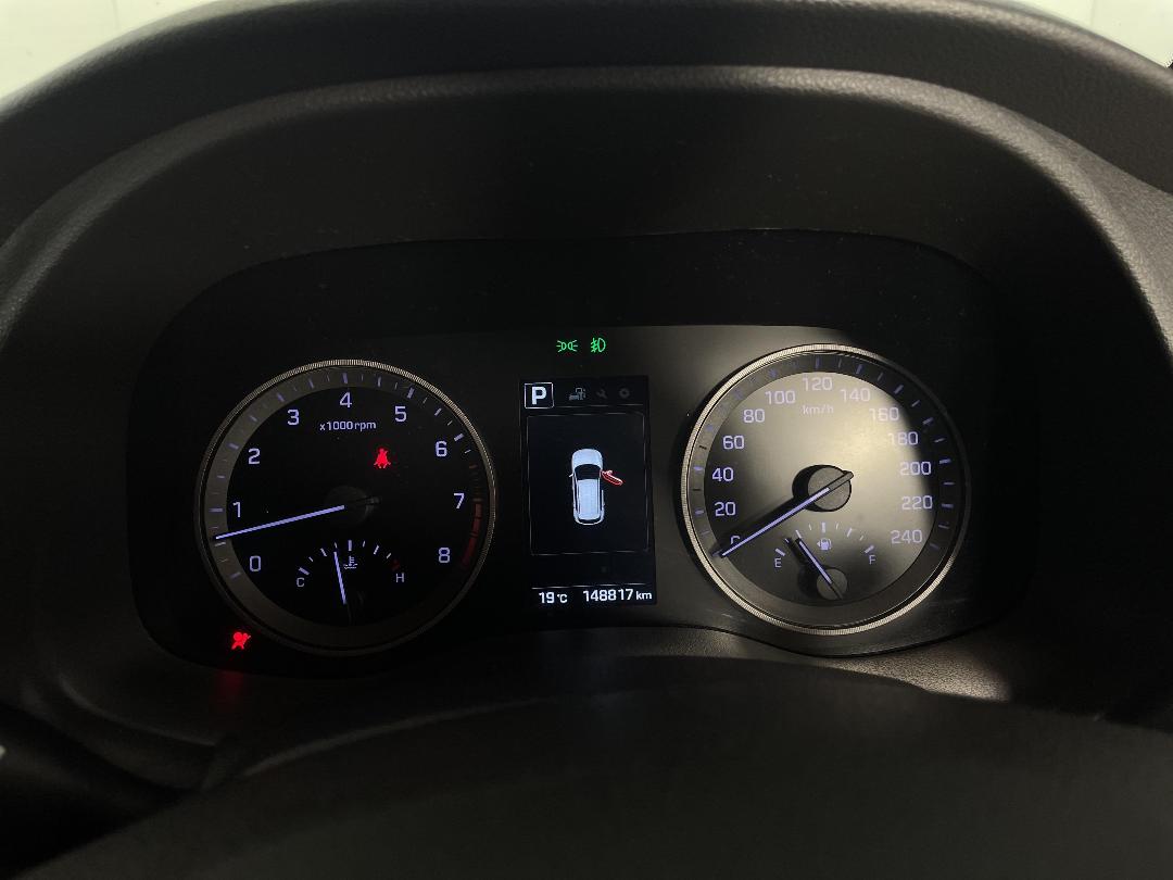 Photo '21' of Hyundai Tucson