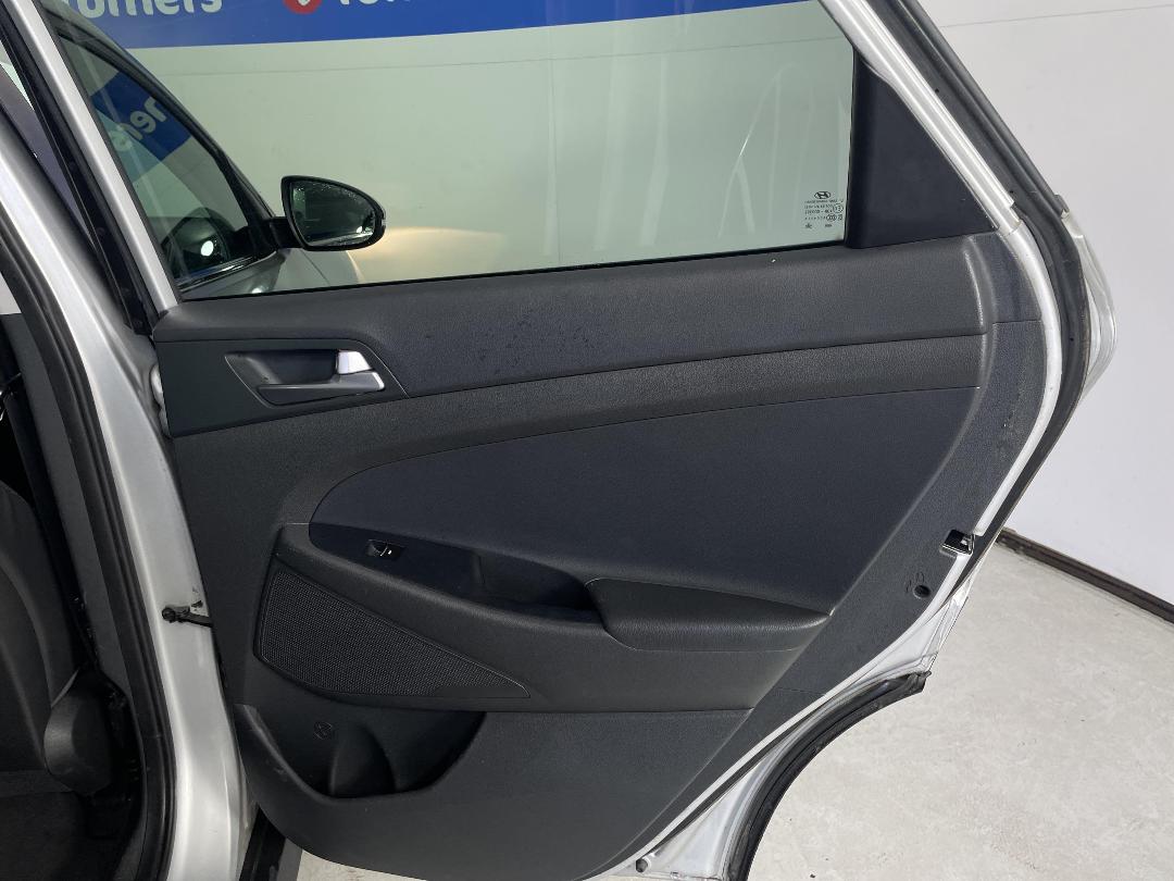 Photo '19' of Hyundai Tucson