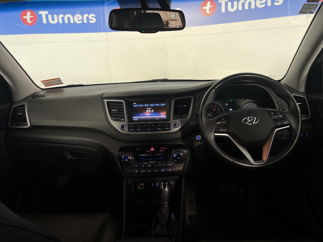 Photo '17' of Hyundai Tucson