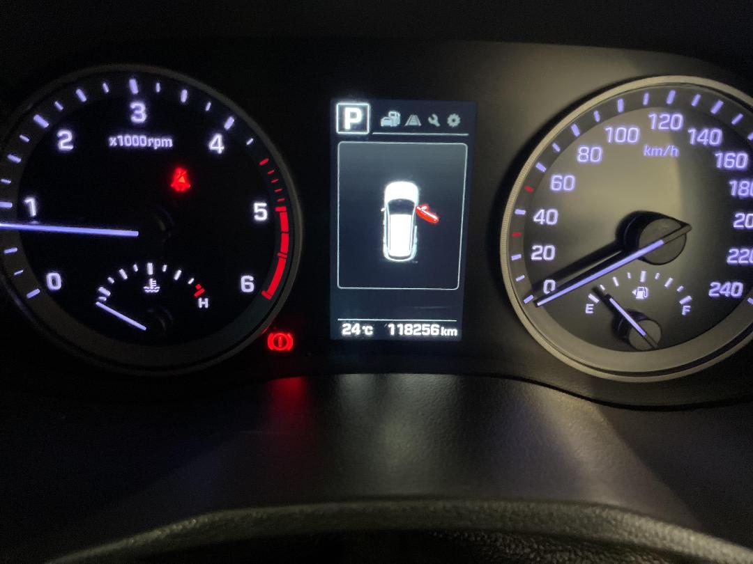 Photo '21' of Hyundai Tucson