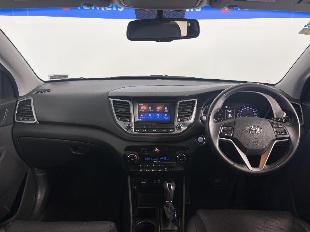 Photo '17' of Hyundai Tucson