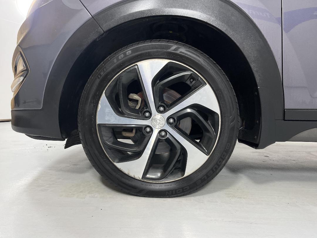 Photo '10' of Hyundai Tucson