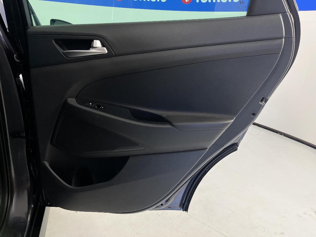 Photo '19' of Hyundai Tucson