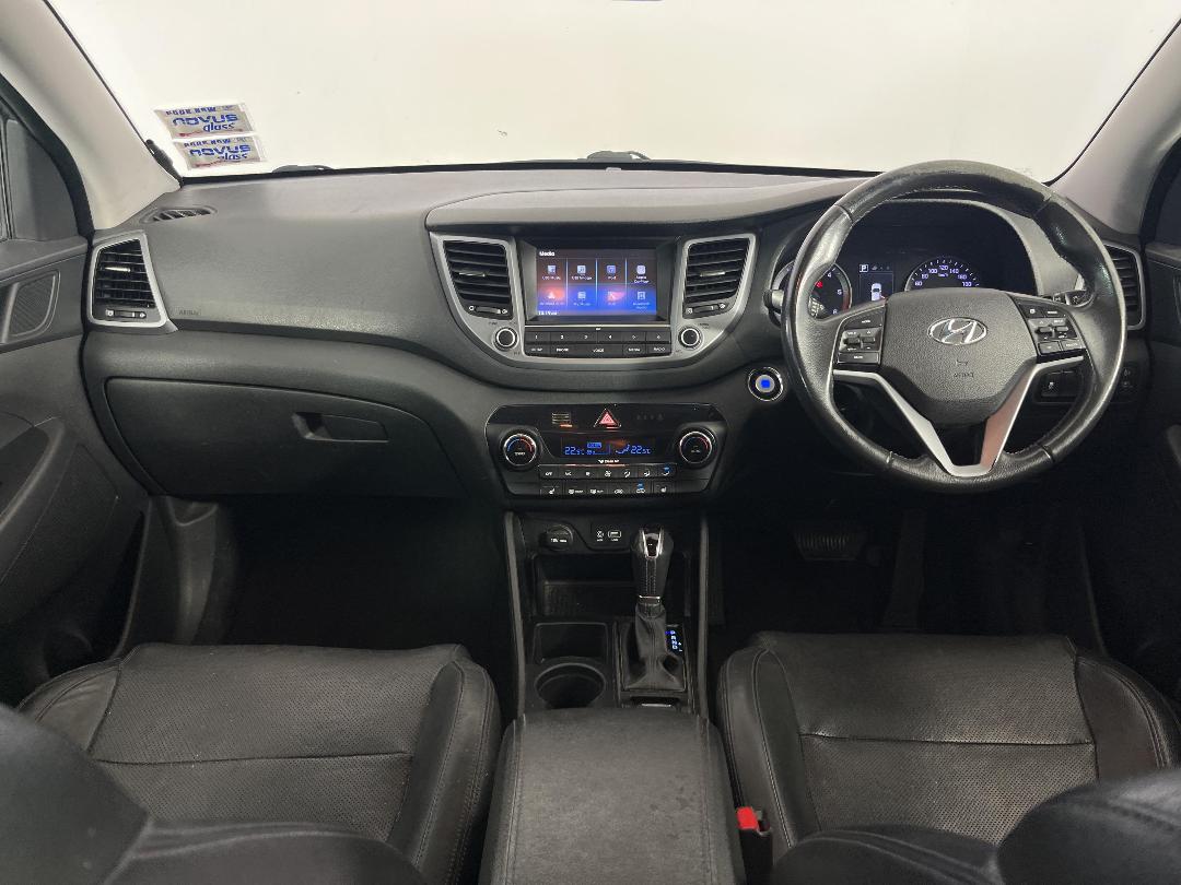 Photo '17' of Hyundai Tucson