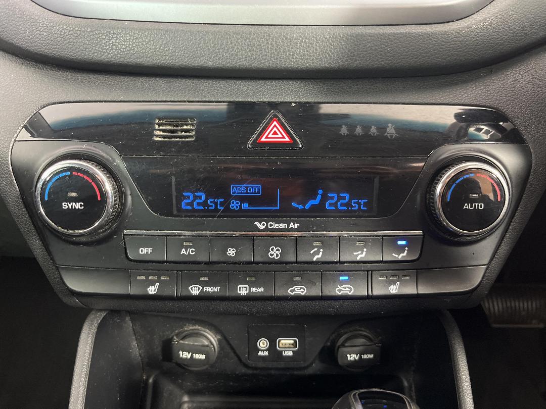 Photo '24' of Hyundai Tucson