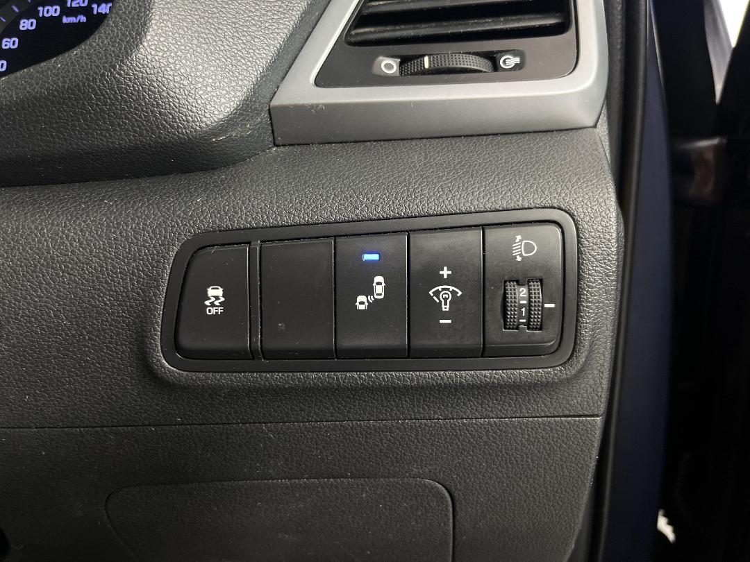 Photo '28' of Hyundai Tucson