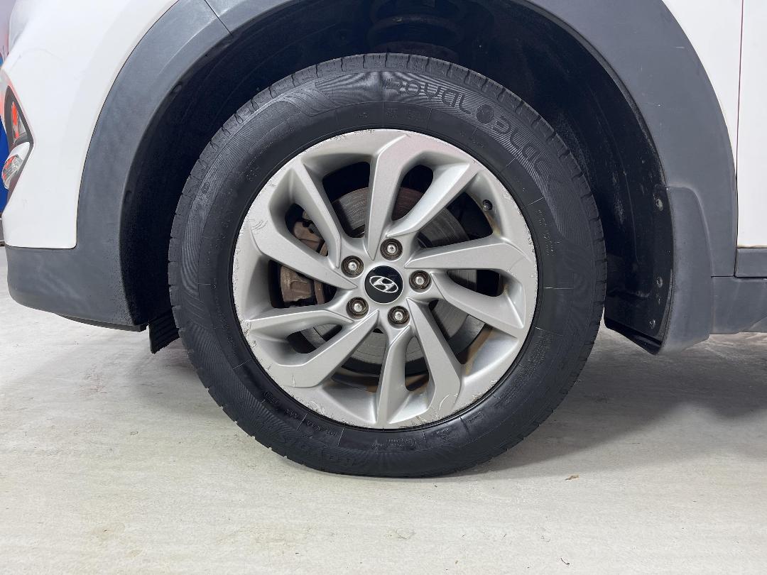 Photo '10' of Hyundai Tucson Photo '10' of Hyundai Tucson