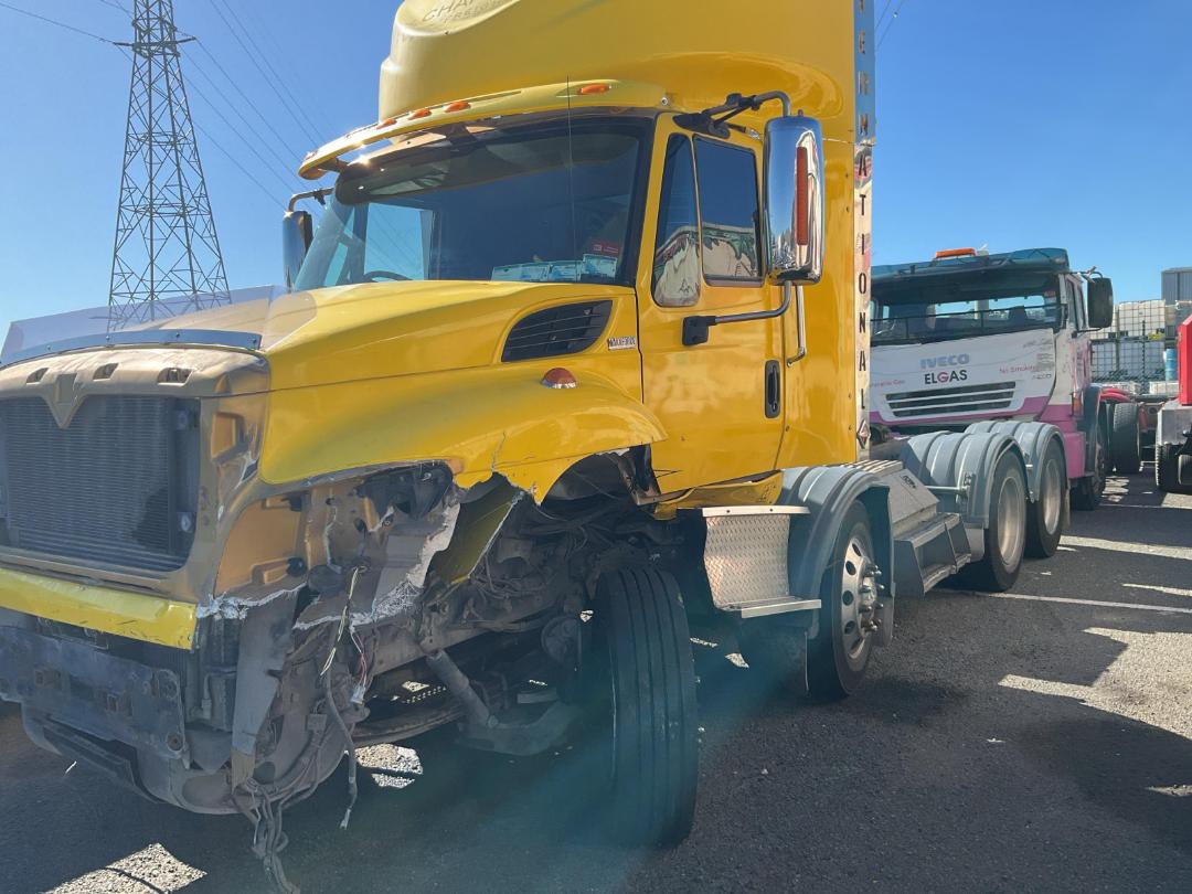 Photo '10' of International 7600 WORKSTAR Tractor Unit Photo '10' of International 7600 WORKSTAR Tractor Unit