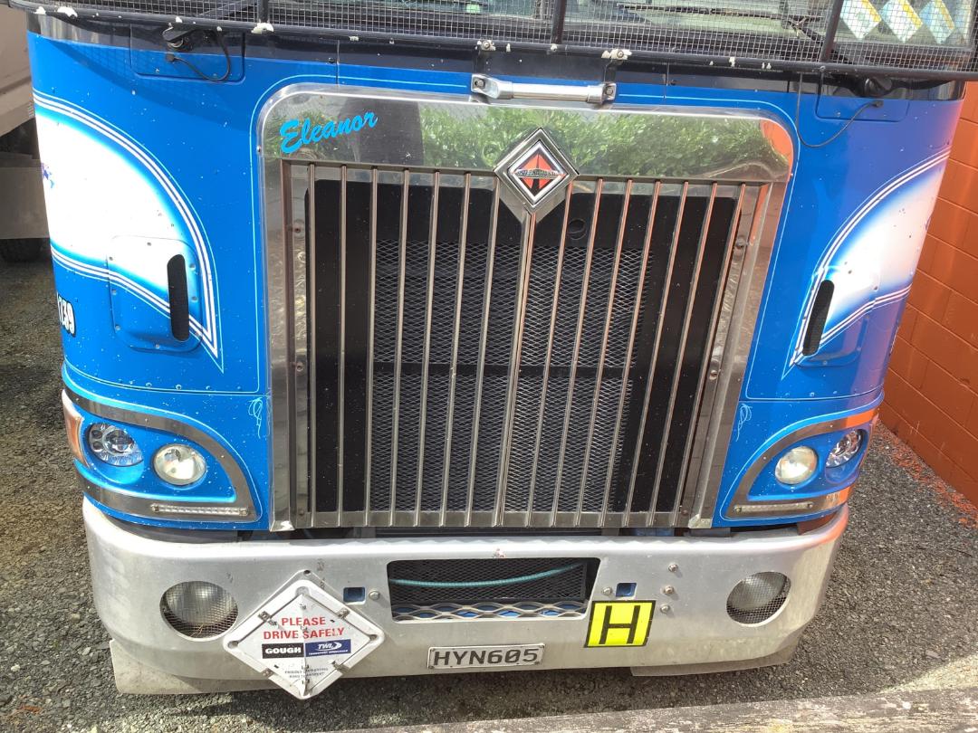 Photo '7' of International 9800I NAV479 Curtainsider