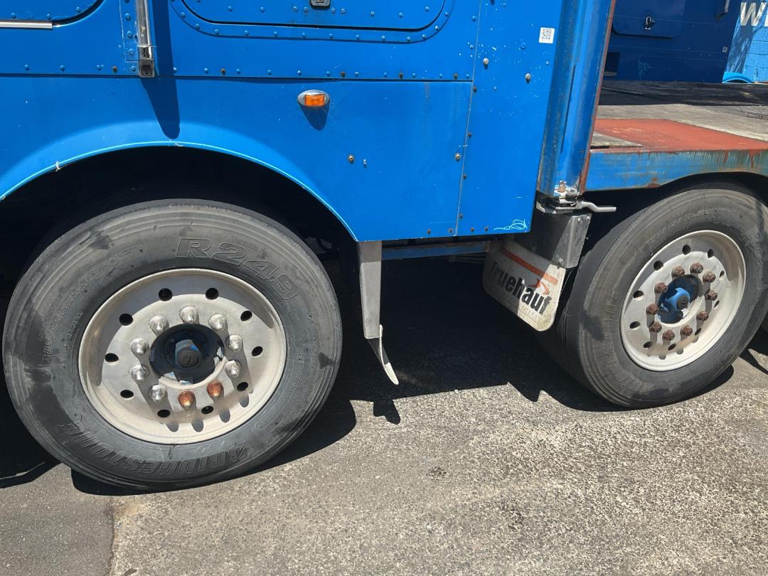 Photo '22' of International 9800I NAV479 Curtainsider