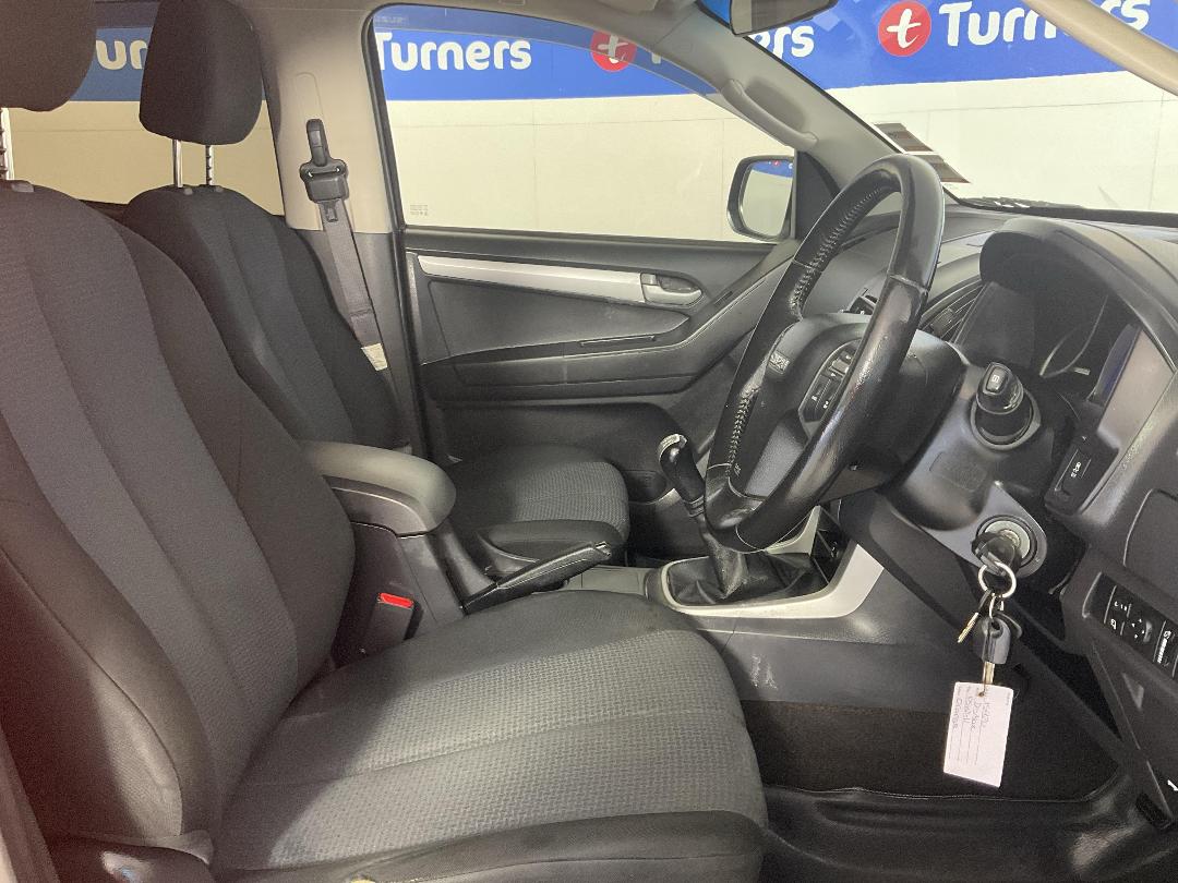 Photo '16' of Isuzu D-MAX