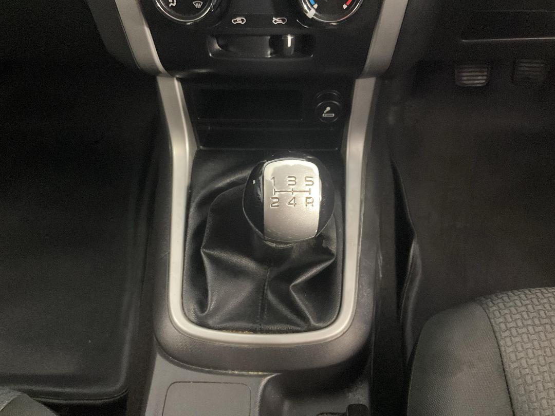 Photo '18' of Isuzu D-MAX