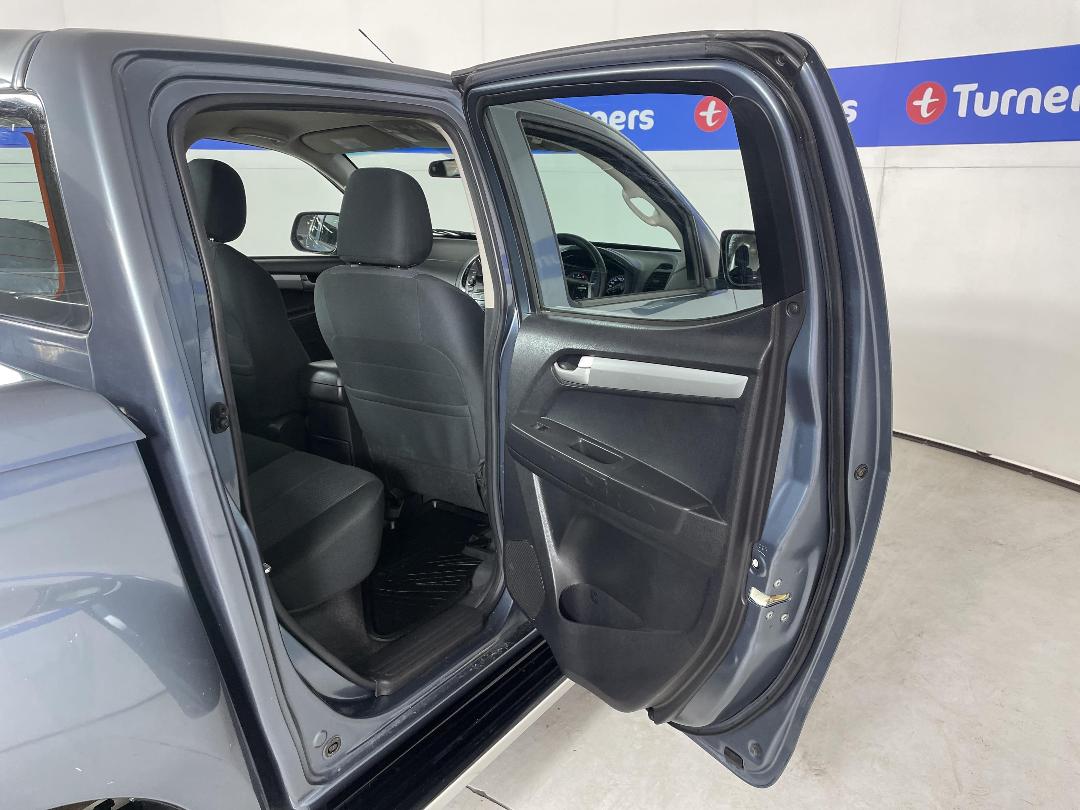 Photo '19' of Isuzu D-MAX