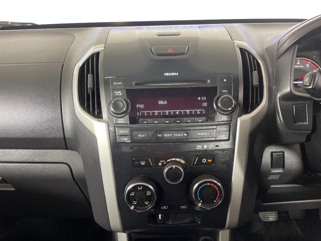 Photo '18' of Isuzu D-MAX