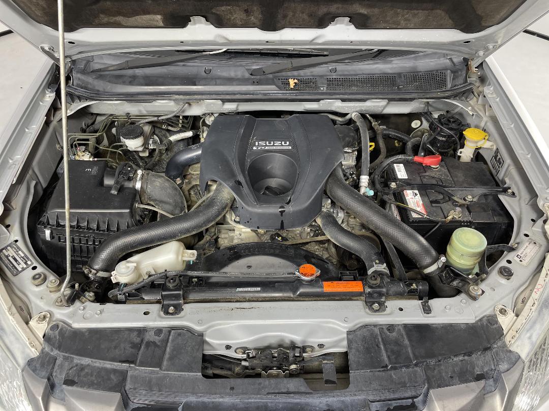 Photo '13' of Isuzu D-MAX