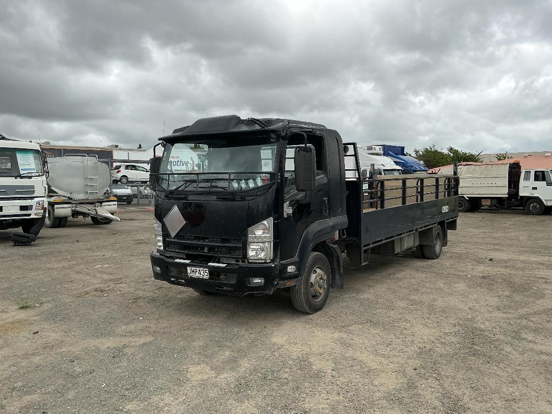 Photo '10' of Isuzu F Series FRR600 Gas Bottle Truck Photo '10' of Isuzu F Series FRR600 Gas Bottle Truck