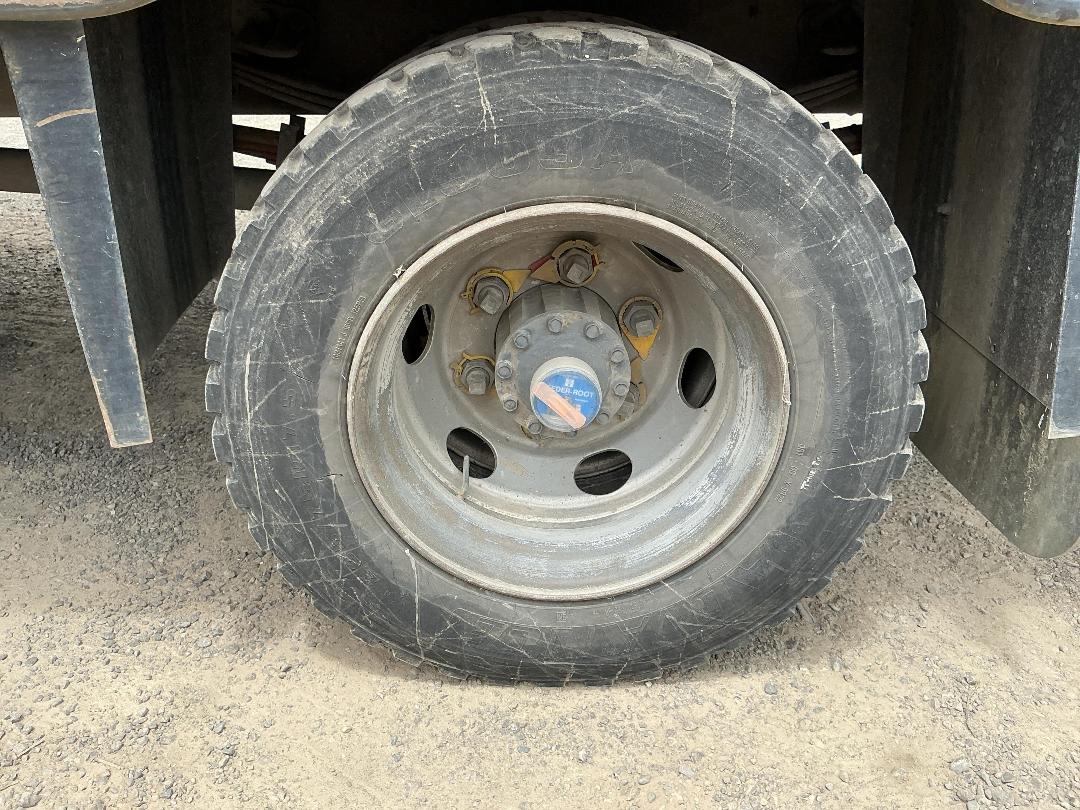 Photo '36' of Isuzu F Series FRR600 Gas Bottle Truck Photo '36' of Isuzu F Series FRR600 Gas Bottle Truck