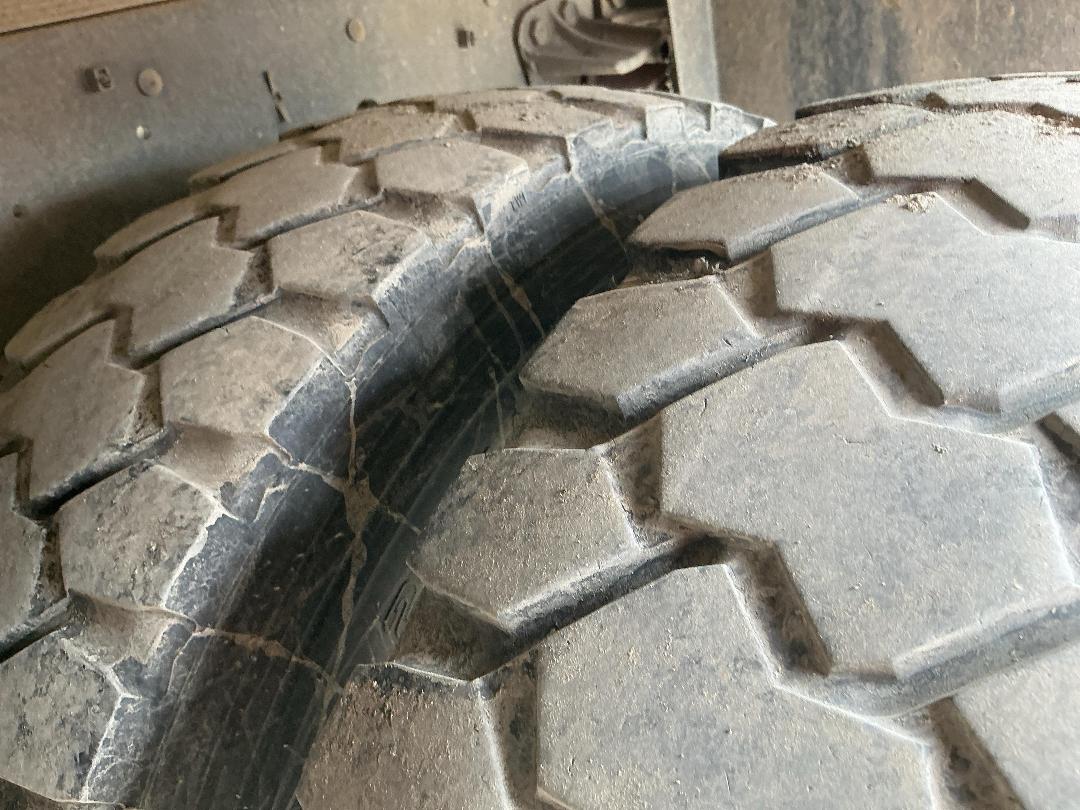 Photo '32' of Isuzu F Series FRR600 Gas Bottle Truck Photo '32' of Isuzu F Series FRR600 Gas Bottle Truck