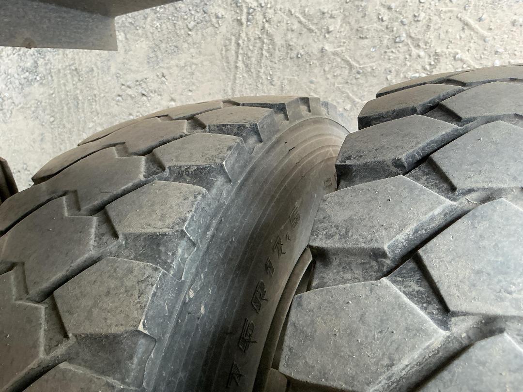 Photo '33' of Isuzu F Series FRR600 Gas Bottle Truck Photo '33' of Isuzu F Series FRR600 Gas Bottle Truck