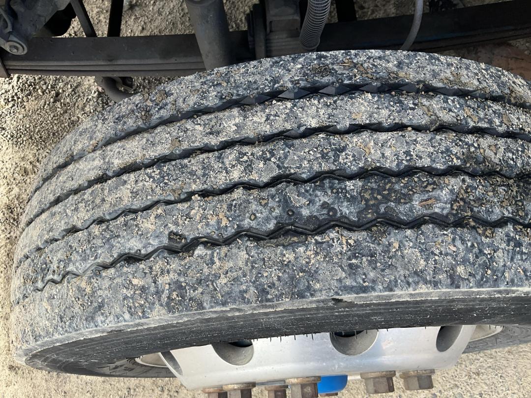 Photo '33' of Isuzu Giga CYJ530 Curtainsider Photo '33' of Isuzu Giga CYJ530 Curtainsider