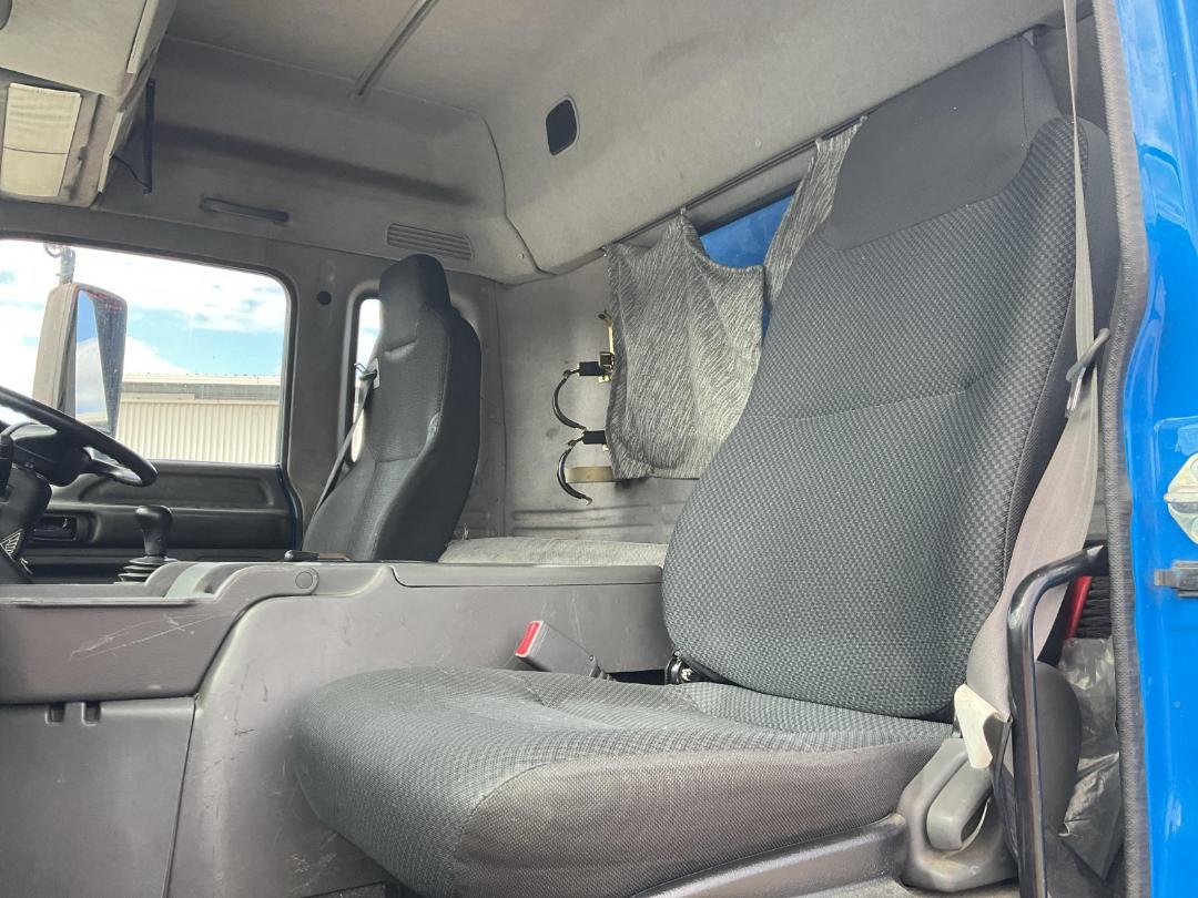 Photo '27' of Isuzu Giga CYJ530 Curtainsider Photo '27' of Isuzu Giga CYJ530 Curtainsider