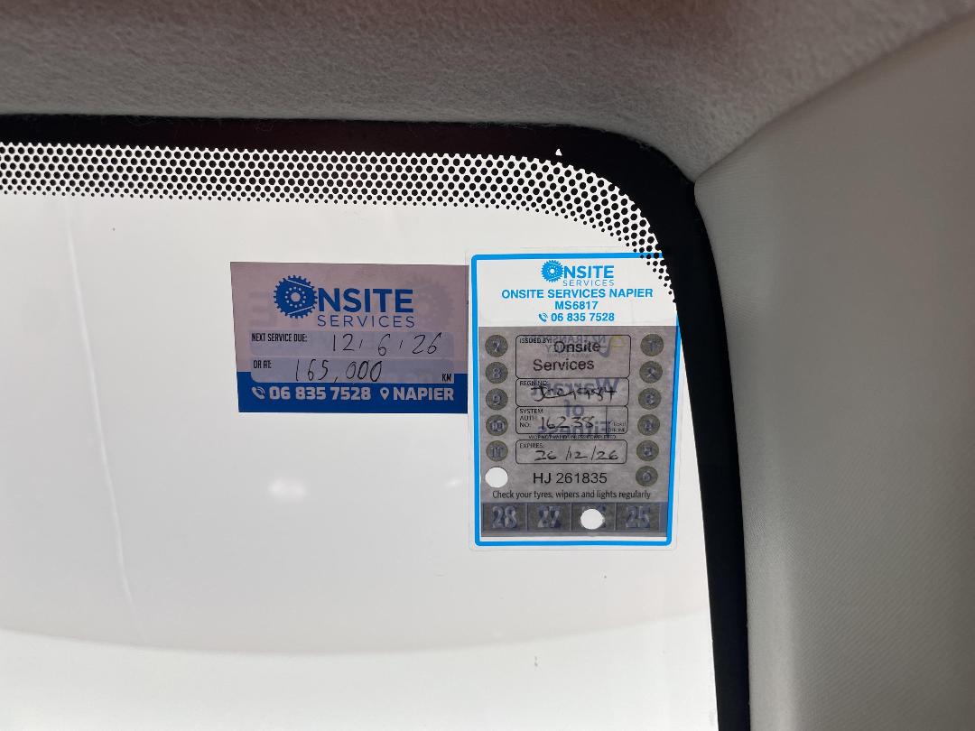 Photo '26' of Isuzu MU-X