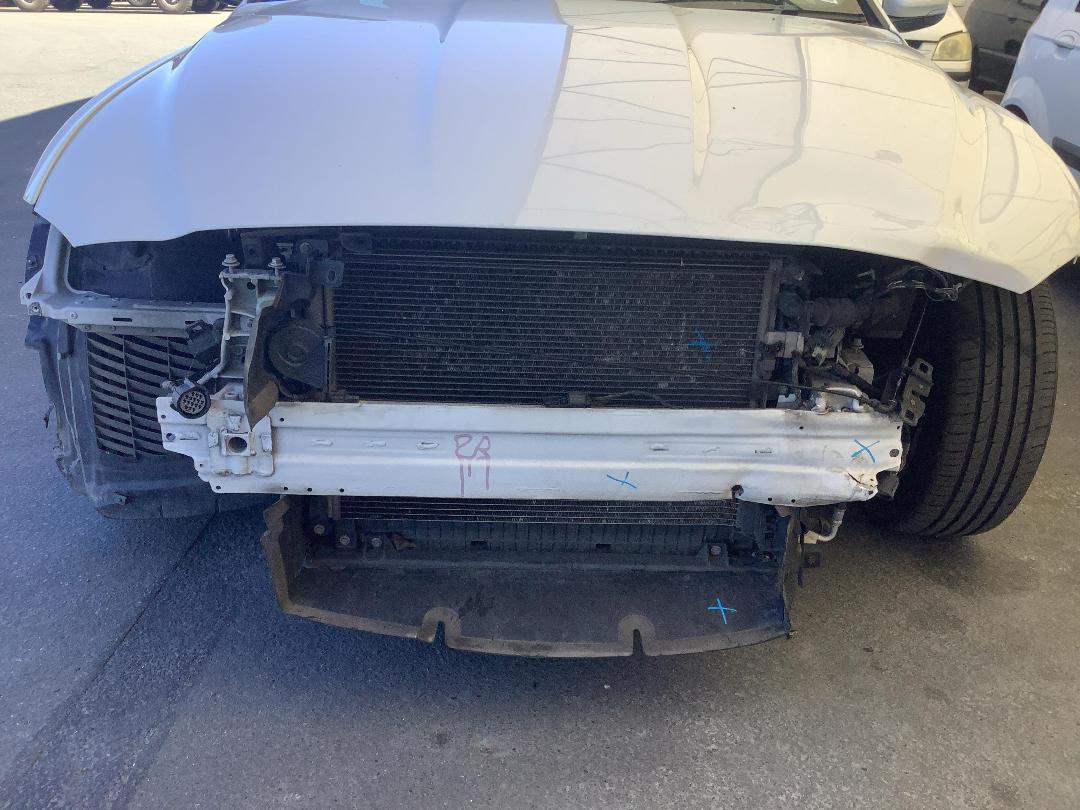 Photo '2' of Jaguar XE