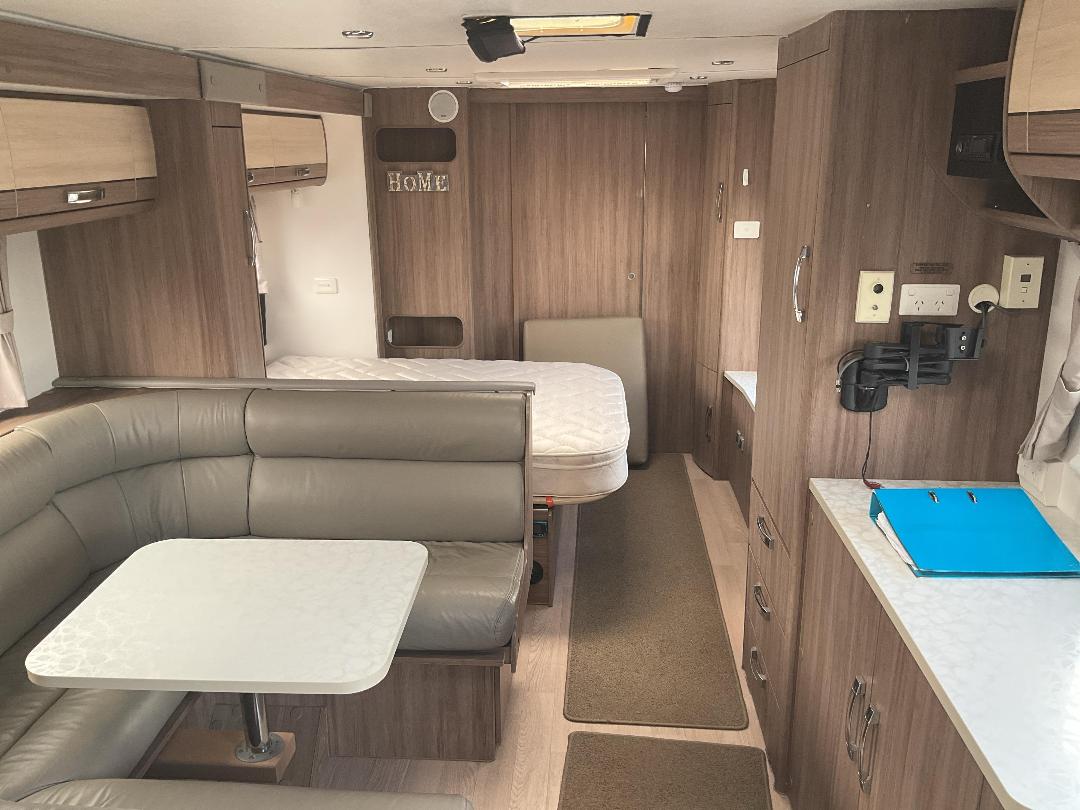 Photo '17' of JAYCO SILVERLINE 25.78-5 Caravan - Tandem Photo '17' of JAYCO SILVERLINE 25.78-5 Caravan - Tandem