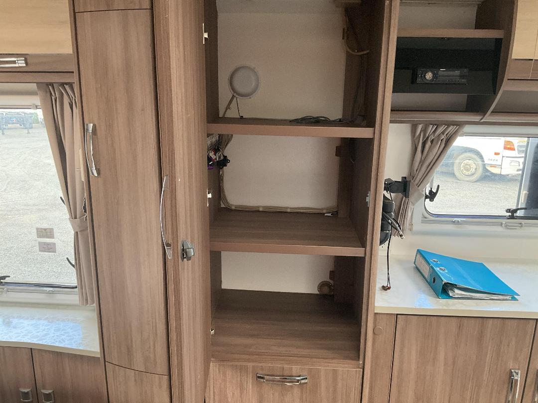 Photo '14' of JAYCO SILVERLINE 25.78-5 Caravan - Tandem Photo '14' of JAYCO SILVERLINE 25.78-5 Caravan - Tandem