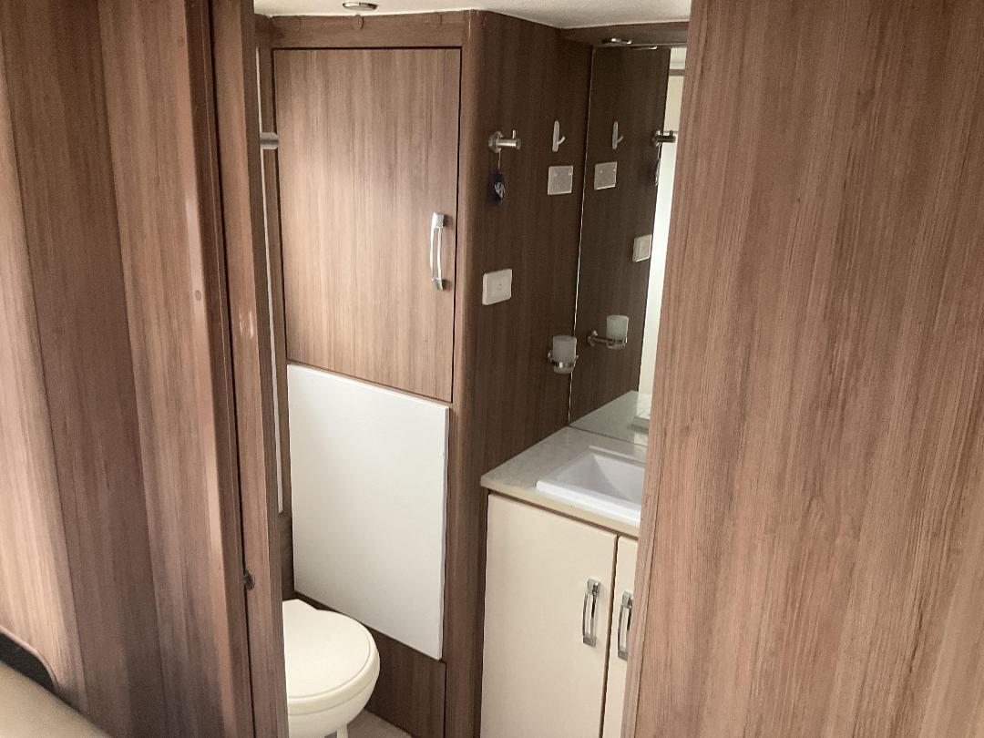 Photo '22' of JAYCO SILVERLINE 25.78-5 Caravan - Tandem Photo '22' of JAYCO SILVERLINE 25.78-5 Caravan - Tandem