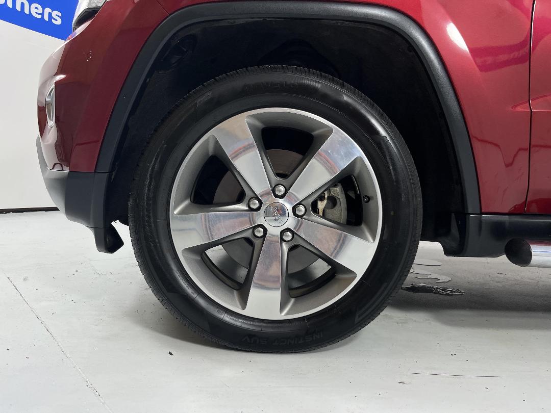 Photo '10' of Jeep Grand Cherokee