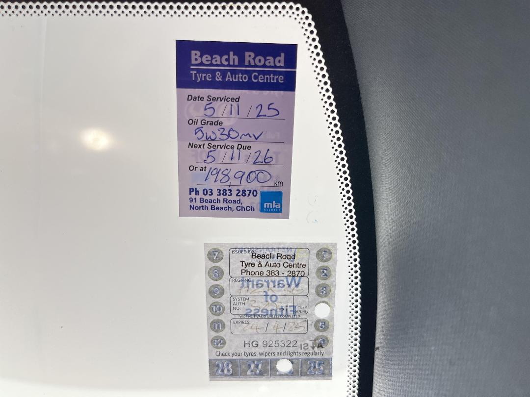 Photo '32' of Jeep Grand Cherokee