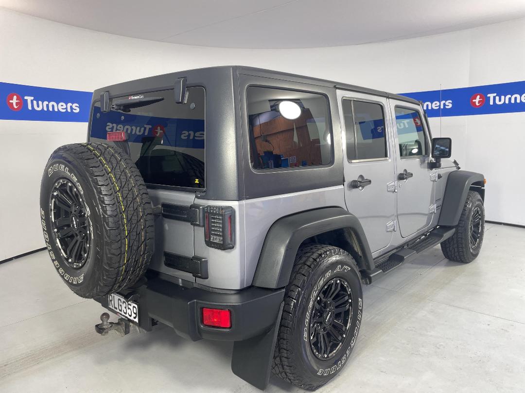 Photo '7' of Jeep Wrangler Photo '7' of Jeep Wrangler